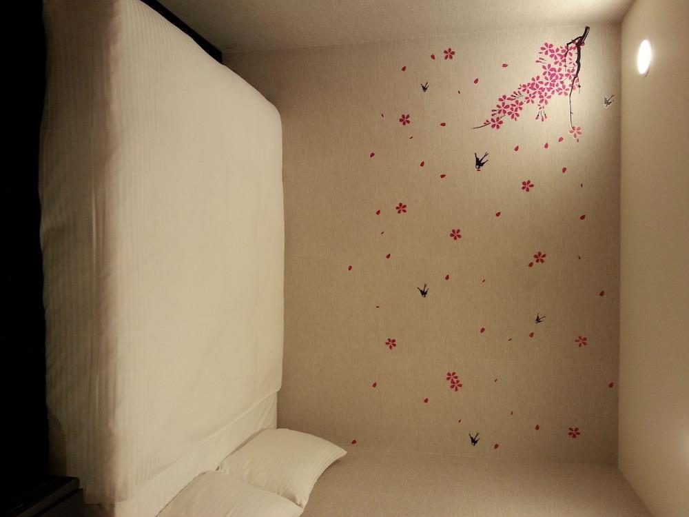 Holiday Fun Hostel Taipei Exterior photo